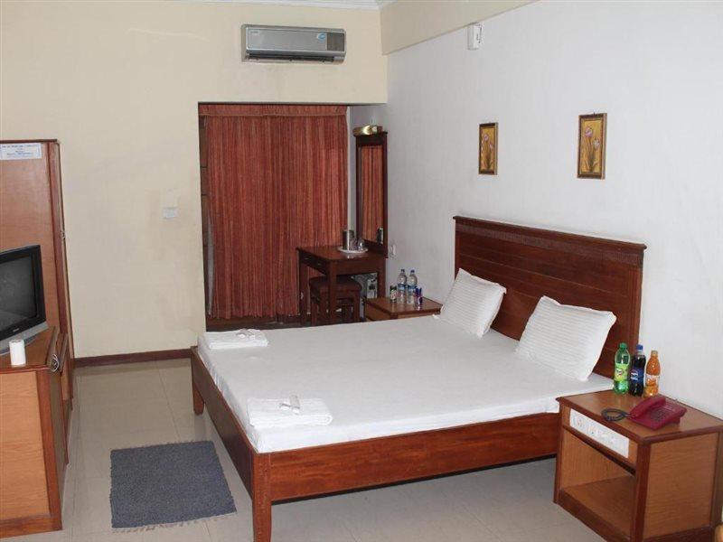 Hotel Chitra Park Tiruchchendūr Eksteriør bilde