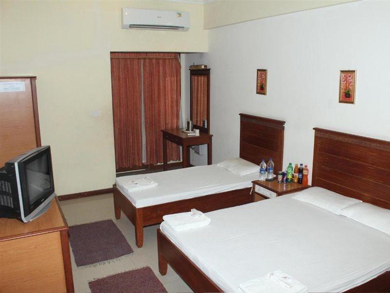 Hotel Chitra Park Tiruchchendūr Eksteriør bilde